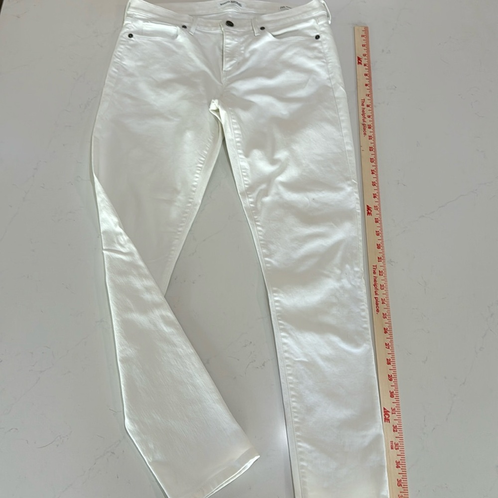 Banana Republic white denim jeans – size 28 long skinny ankle